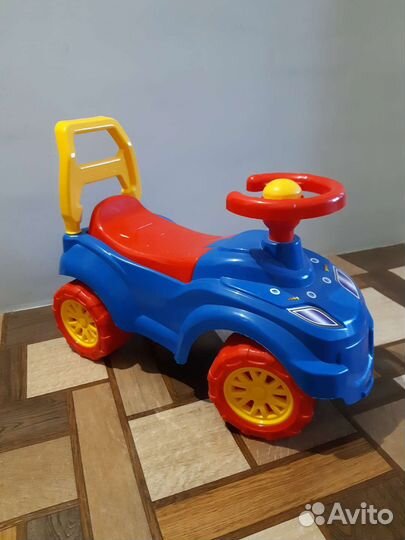 Машинка каталка толокар