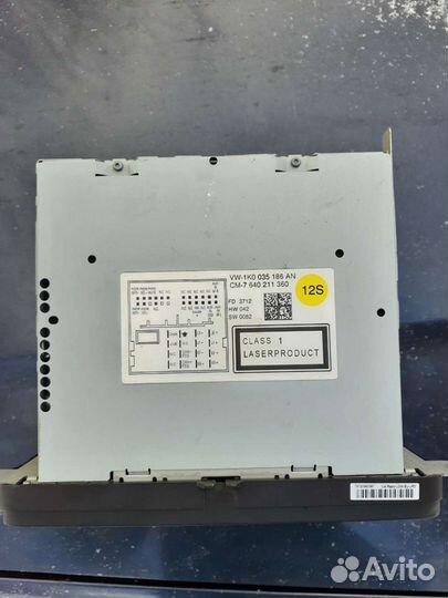 Штатная магнитола на volkswagen jetta