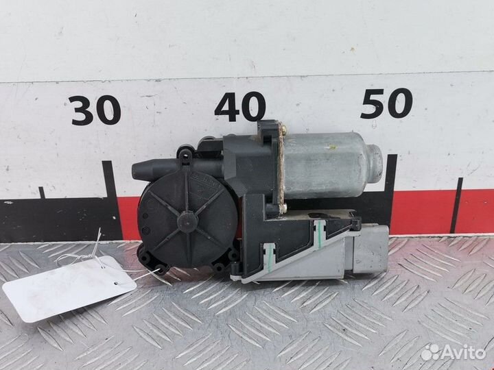 Моторчик стеклоподъемника Peugeot 307 2003