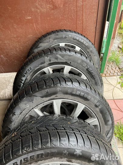 Jinyu YW52 225/55 R17