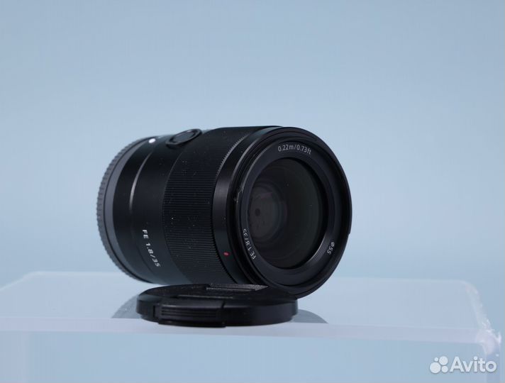 Sony FE 35mm f/1.8