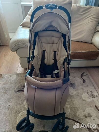 Прогулочная коляска Combi