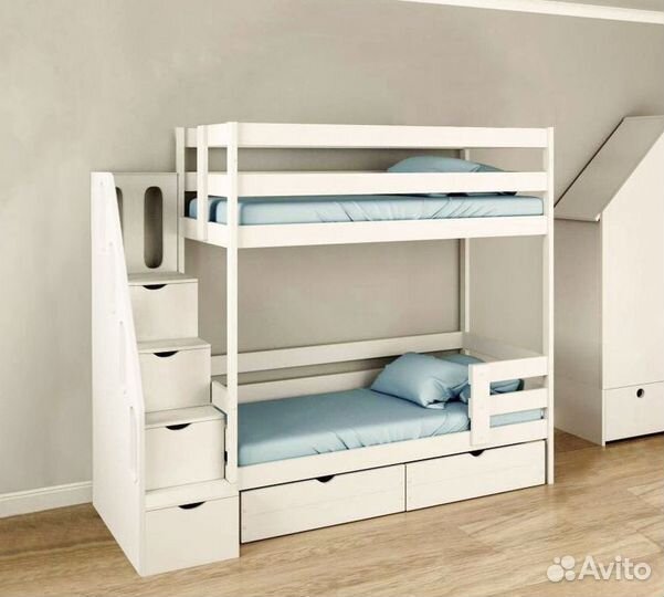 Двухярусная кровать