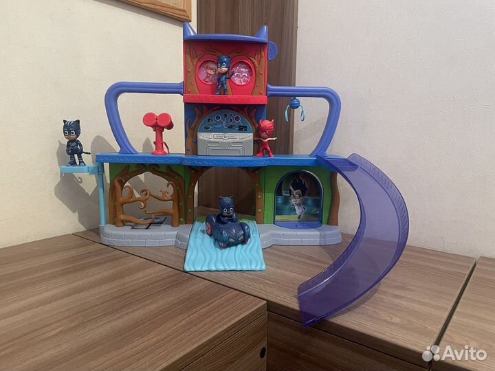 Штаб Герои в масках