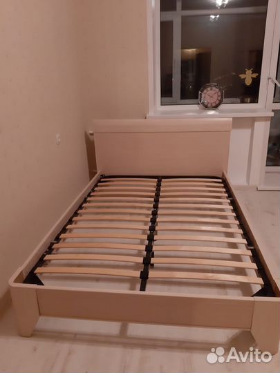 Кровать 140х200 с матрасом