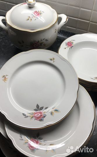 Набор столовой посуды на 6 персон