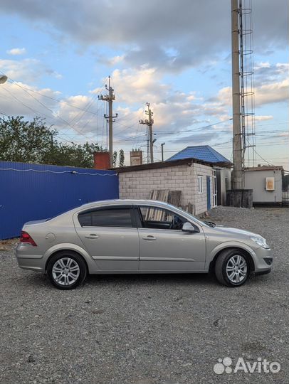 Opel Astra 1.6 МТ, 2010, 230 000 км