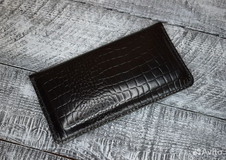 Чехол для телефона на магнитах ручной работы