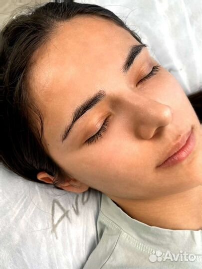 Микроблейдинг бровей