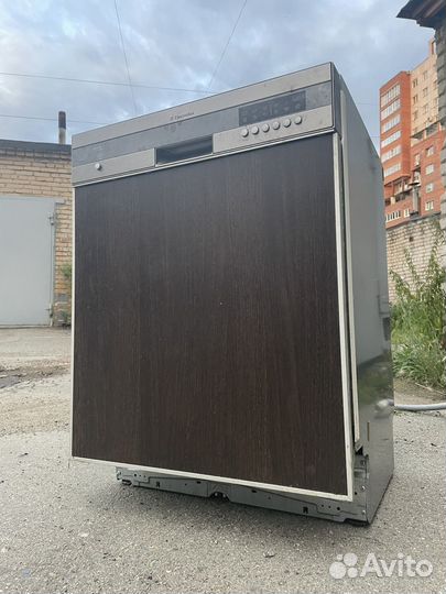 Посудомоечная машина 60см Electrolux ESL66060R