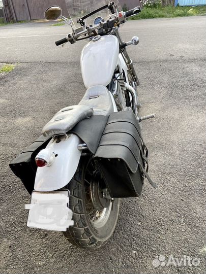 Suzuki Intruder