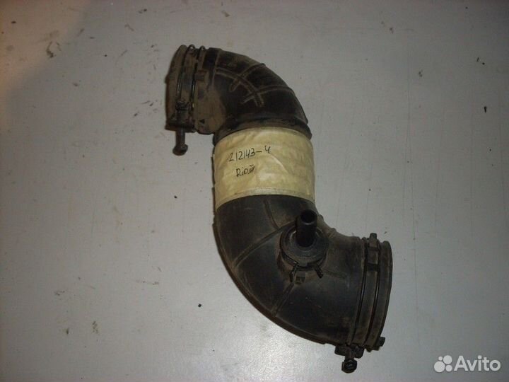 Патрубок воздушного фильтра (Kia Rio)