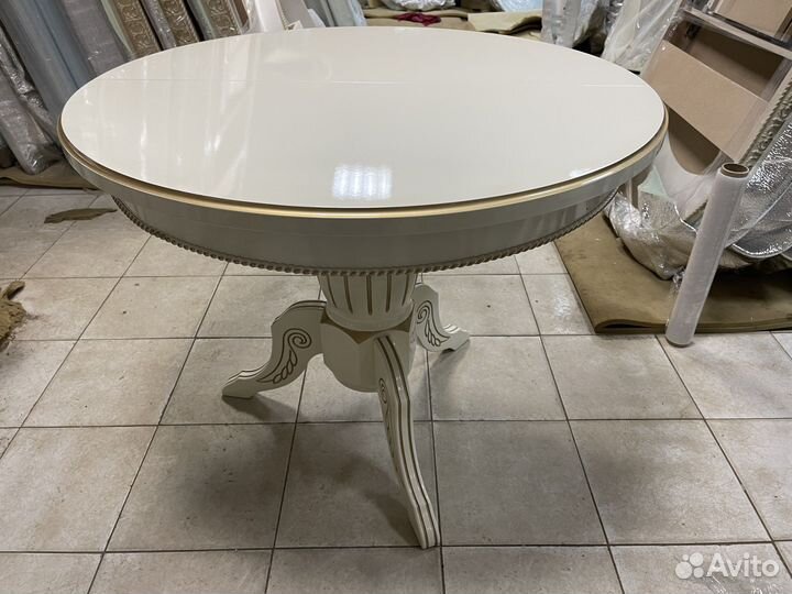 Стол круглый