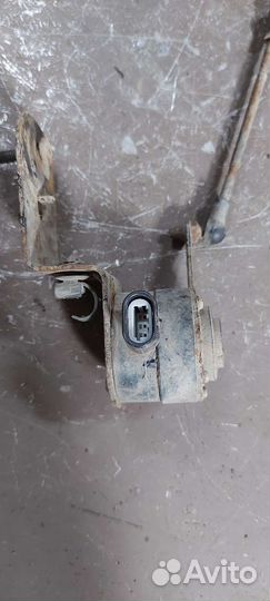 Датчик высоты задний левый Cadillac SRX