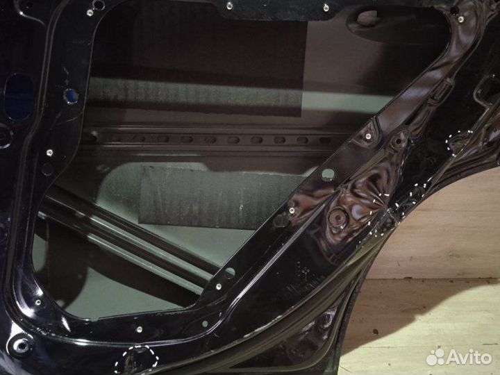 Дверь Mercedes Benz W156