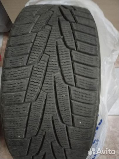 Kumho 722 225/40 R18