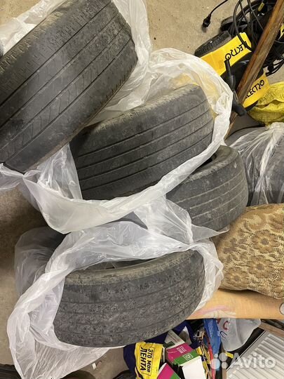 Bridgestone Blizzak Revo1 215/55 R17