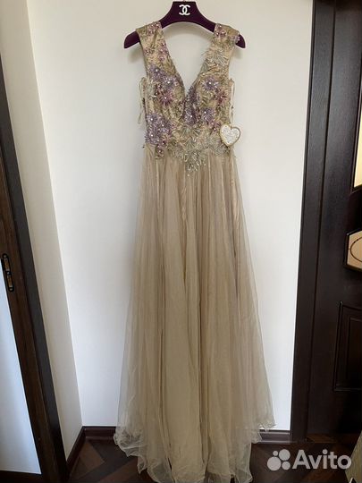 Вечернее платье