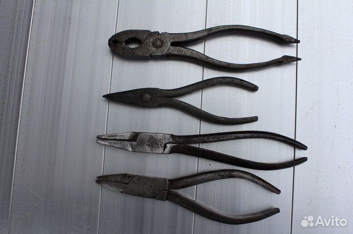Старинные инструменты с клеймом
