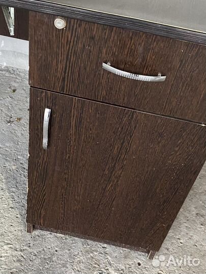 Компьютерный стол