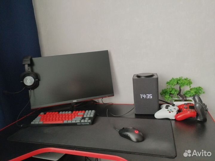 Игровой компьютер с монитором