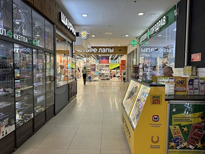 Торговая площадь в прикассе Виктории