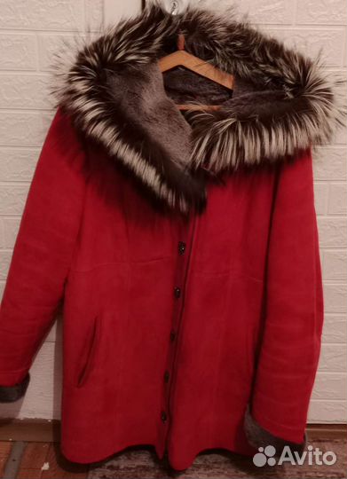 Дубленка натуральная женская с капюшоном