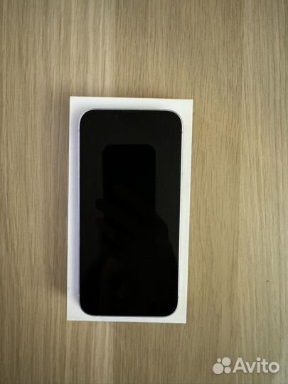 iPhone 14, 256 ГБ