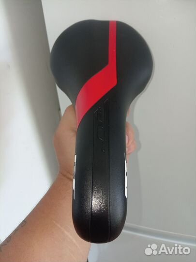 Велосипедное седло GT