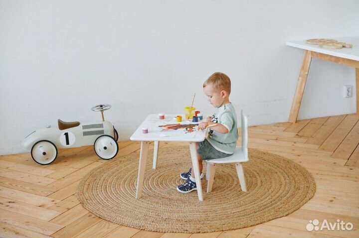 Растущий стул и стол детский