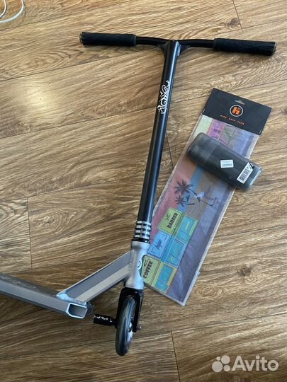 Трюковой самокат Globber (Грипсы и Шкурка)