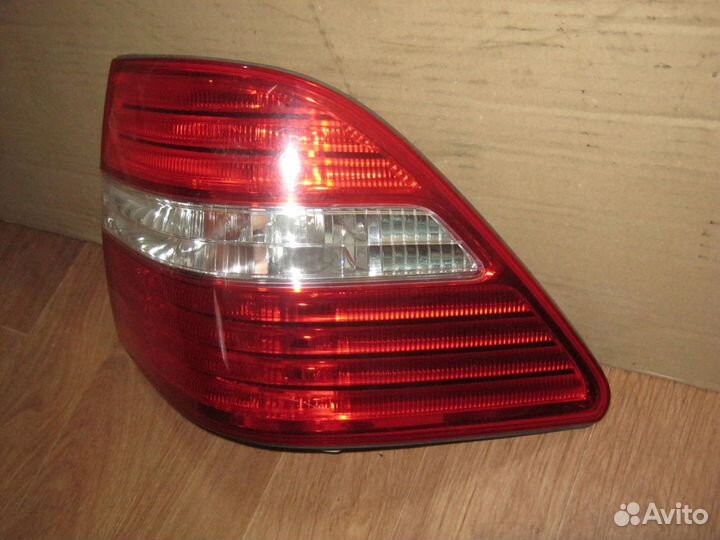 Фонарь правый Lexus LS430 2004-2007 рестайлинг