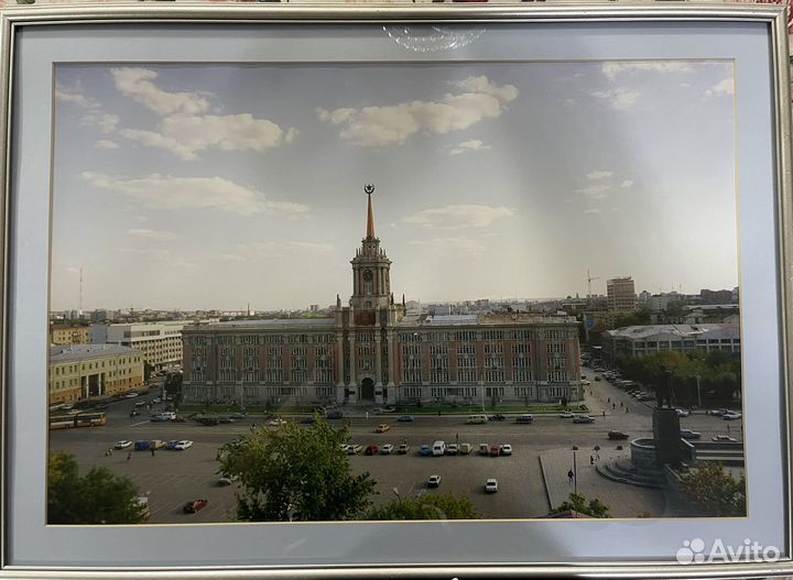 Фотографии Свердловска в металлических рамках