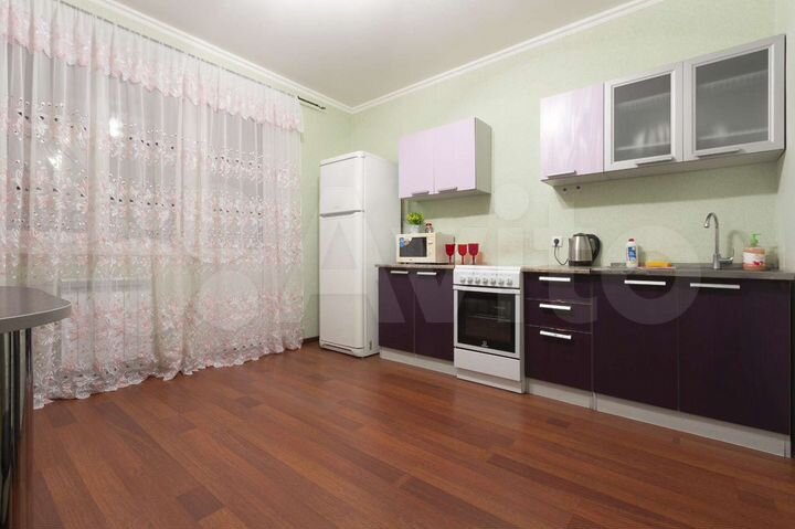 2-к. квартира, 75 м², 8/12 эт.