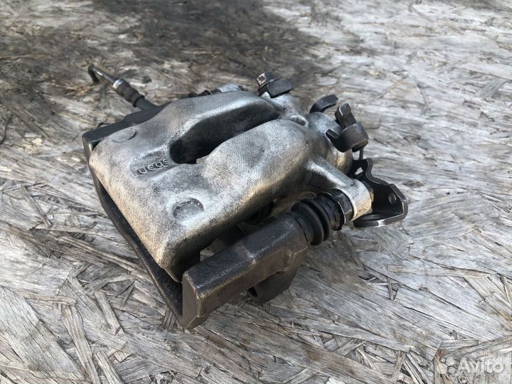 Суппорт задний левый для Opel Astra H