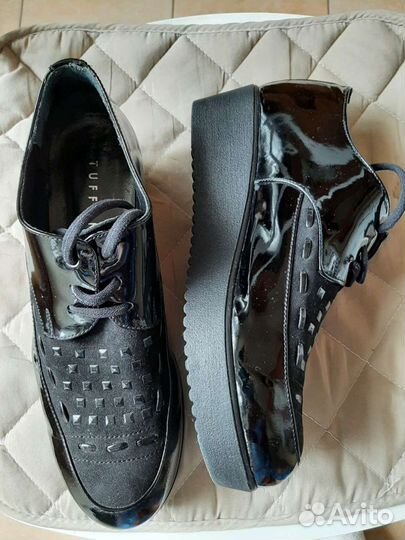 Ботинки женские 39 размер новые