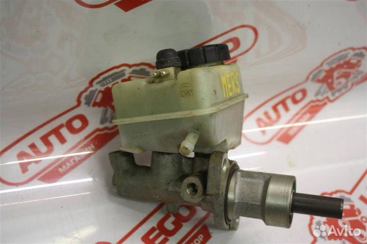 Главный тормозной цилиндр Mercedes-Benz C-Класс