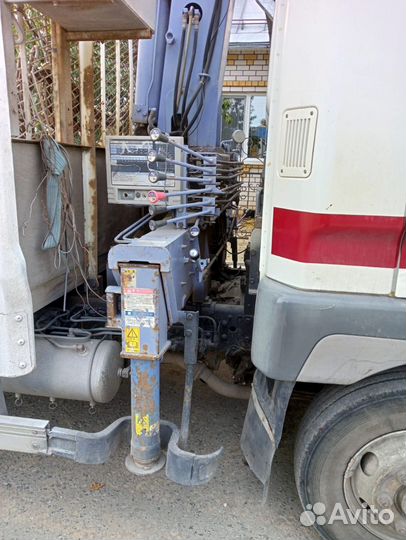 Mitsubishi Fuso Fighter с КМУ, 2004