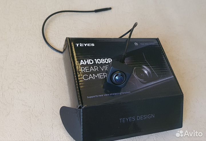 Камера заднего вида Teyes