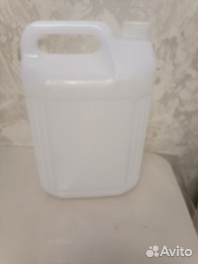 Канистра пластиковая 5 литров