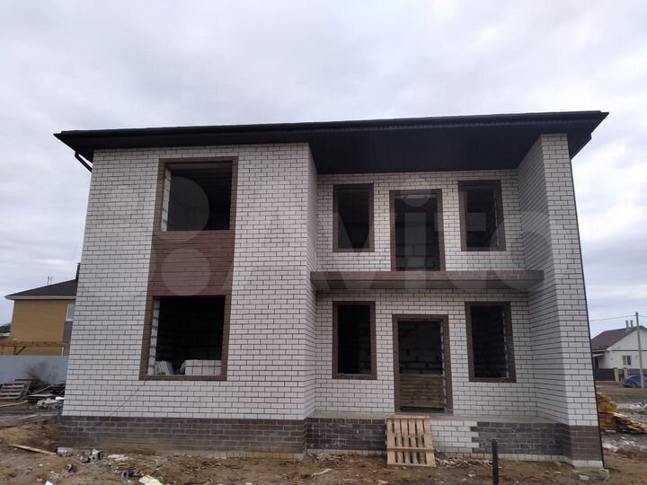 Дом 240 м² на участке 7,8 сот.