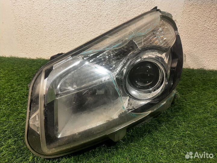 Фара левая на Nissan Qashqai J10
