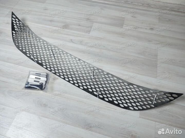 Решетка в бампер Hyundai i40 2011-2015 новая