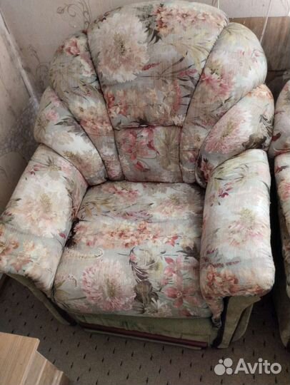 Диван и кресло