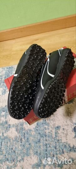 Бутсы новые футбольные