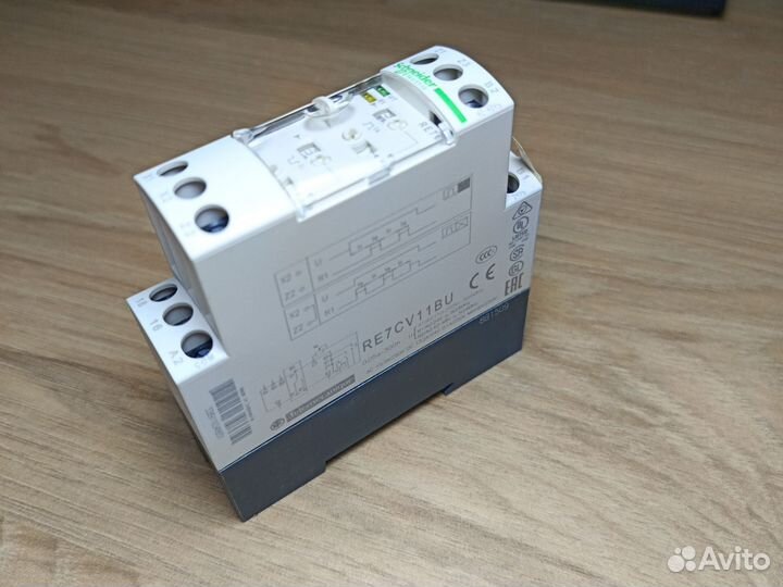 Реле времени Schneider Electric RE7CV11BU, 24 V