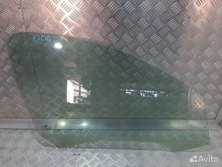 Стекло двери переднее правое Peugeot 206 2B KFV