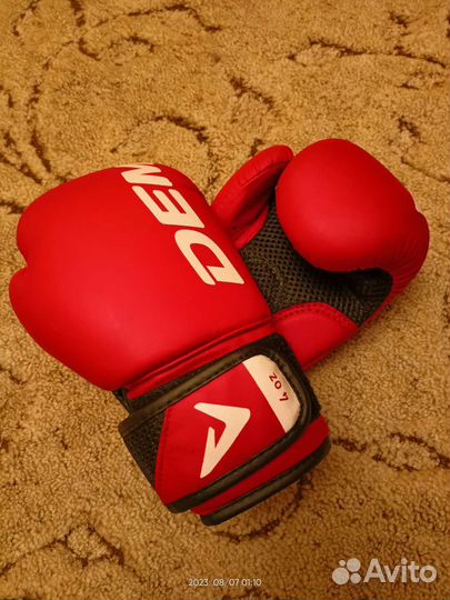 Боксерские перчатки и шлем детские