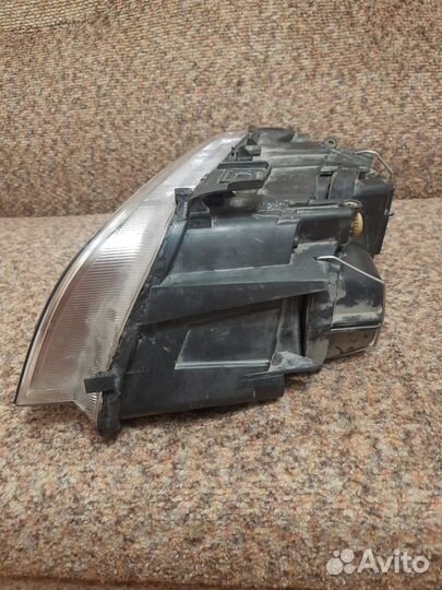 Фара правая Audi A6 c5