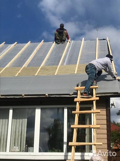 Бригада строителей,дома,кровля,фундамент